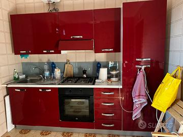 Cucina laccato rosso