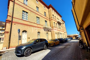 Esclusiva dimora storica con ascensore e garage ne