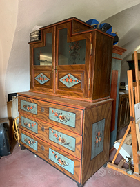 Credenza dipinta originale