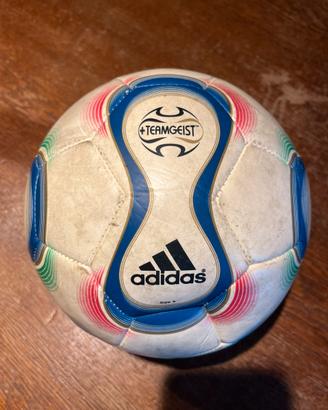 Pallone ufficiale Italia campione del mondo 2006