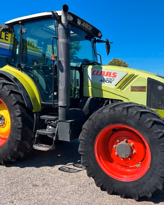 claas arion 430- sollevatore e pto ant.