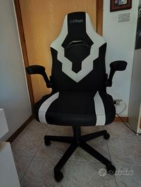sedia da gaming o ufficio