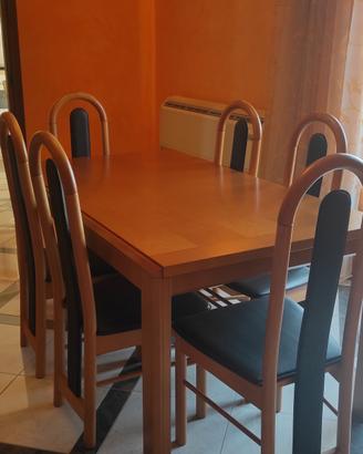 Tavolo e sedie marchio Fattori 