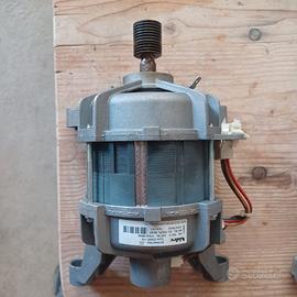 Motore ,Pompa,Elettrovalvola  Lavatrice Electrolux