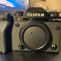 Fujifilm X-T5 in perfette condizioni  11288 scatti