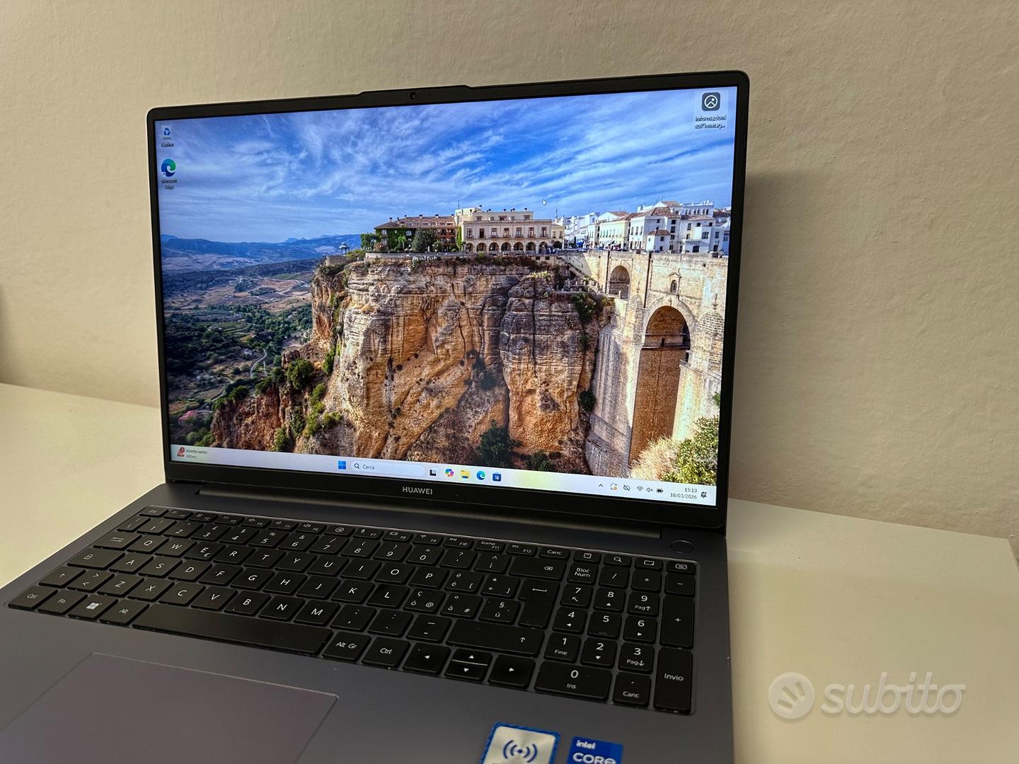 Pc Huawei MateBook D16 16” RAM 16gb SSD 512gb - Informatica In vendita ...