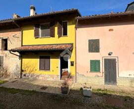 CASA SEMINDIPENDENTE A TORTONA