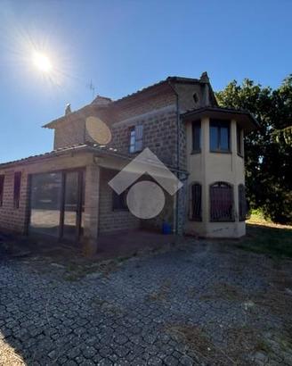VILLA SINGOLA A MONTEFIASCONE