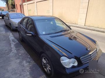 Mercedes-Benz classe C 220 CDI (2005)
