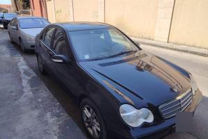 Mercedes-Benz classe C 220 CDI (2005)