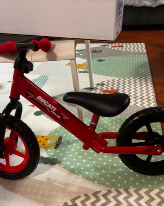 Bicicletta senza pedali Ducati