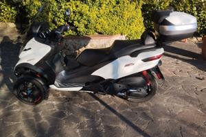 piaggio mp3 400 hpe 