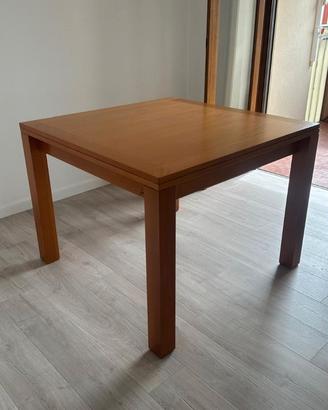 Tavolo allungabile in legno massello Fattori