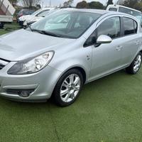 Opel corsa 1.2 benzina automatica