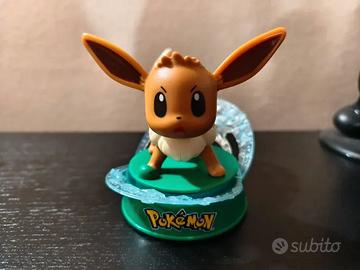 Eevee sorpresa uovo di pasqua Kinder Pokemon 2026