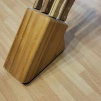 Ceppo con coltelli da cucina marca Tramontana