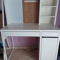 Scrivania bianca Ikea