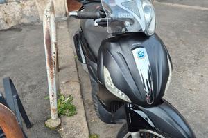 piaggio beverly 300 police