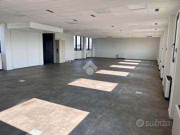 UFFICIO A PESCHIERA BORROMEO