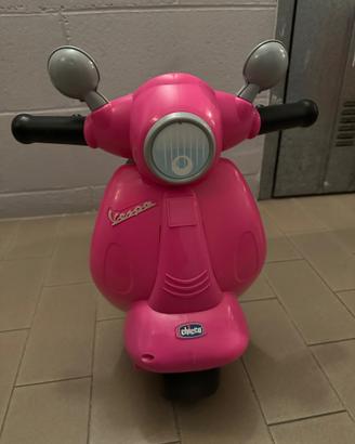 Vespa primavera rosa chicco