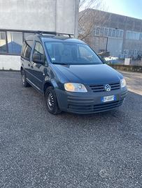 Volkswagen Caddy 2.0 Ecofuel 4p. Van Vetrato
