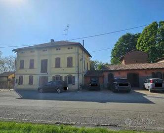 Immobile in asta di 272 m² con più di 5 locali e b