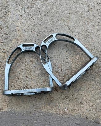 Staffe in alluminio Jin Stirrup WildKart titanio