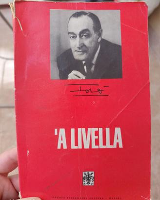 Libro  A" livella di Totò"