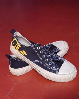Scarpe (da ginnastica) tipo Converse, numero 39