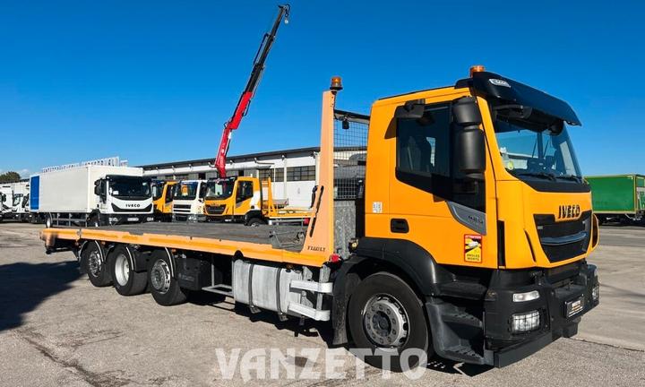 IVECO 320S42 CARRELLONE/PIANALE 4 ASSI 8X2 per tra