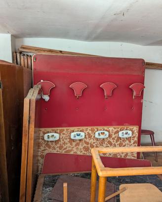 Attaccapanni vintage rosso