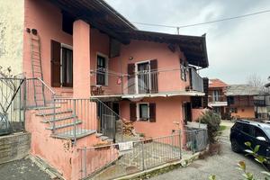 CASA SEMINDIPENDENTE A GIAVENO