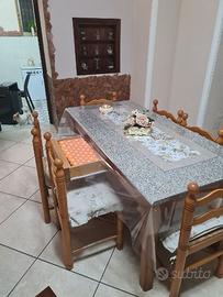 tavolo da cucina in legno massiccio fatta fare  d