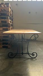 Tavolo legno in ferro battuto