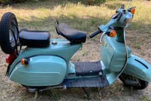 Splendida Bajaj Chetak 150 Classic targa Originale