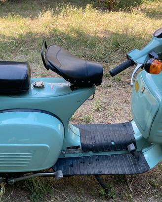 Splendida Bajaj Chetak 150 Classic targa Originale