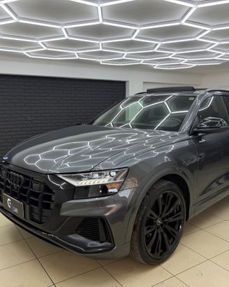Audi Q8 SQ8 TFSI IPER FULL ITALIANA UFFICIALE