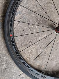 Ruota carbonio anteriore 