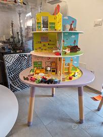 Mutable con casa delle bambole, sedia e accessori