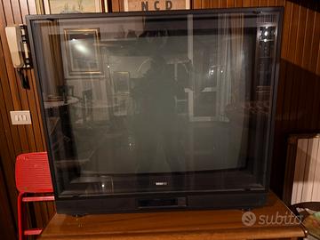 Televisore a tubi catodico 40”