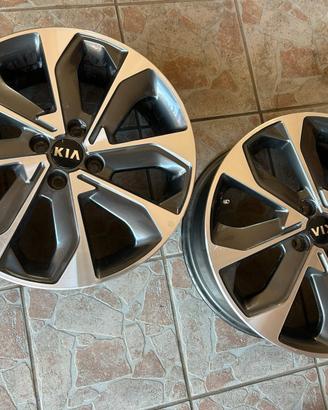 2 cerchi in lega Kia Stonic del 11/2017
