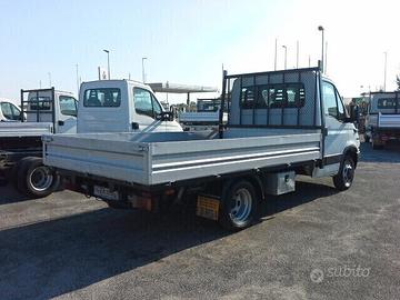 IVECO DAILY 35C12 2.3 HPI CASSONE CORTO