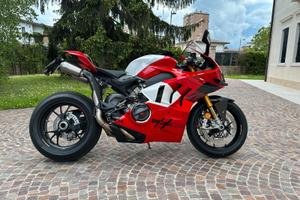 DUCATI PANIGALE V4 R