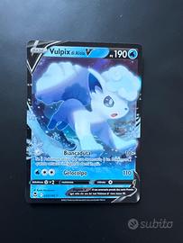 Vulpix di alola v carta pokemon