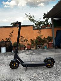 Ninebot G30 MAX 2ª Gen –(500 km – 700W)