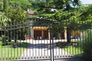 Appartamento Margherita con giardino e piscina