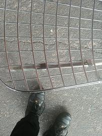 sedie design rete metallica 