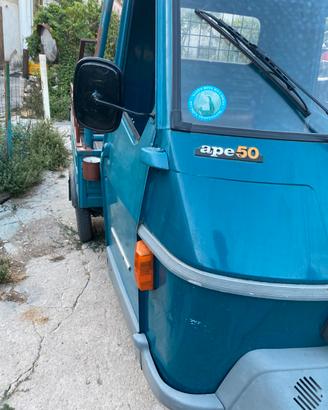 Ape 50