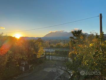 Casa indipendente con ingresso dalla Variante EST