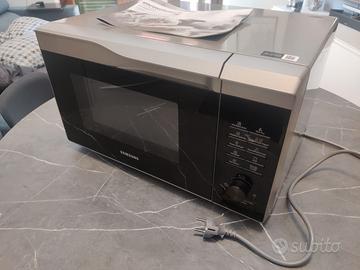 Microonde Samsung (MC2BM6035CS) + Accessori
